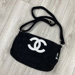 Chanel Precision VIP GWP Fluffy Black & White CC Logo Crossbody Shoulder Bag New